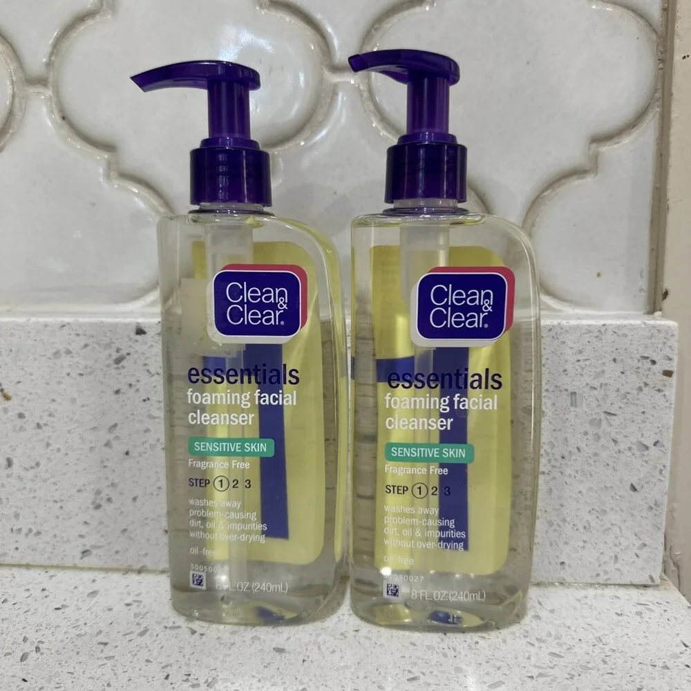 2-Clean & Clear Essentials Foaming Facial Cleanser Oil Free 8oz Original Formula